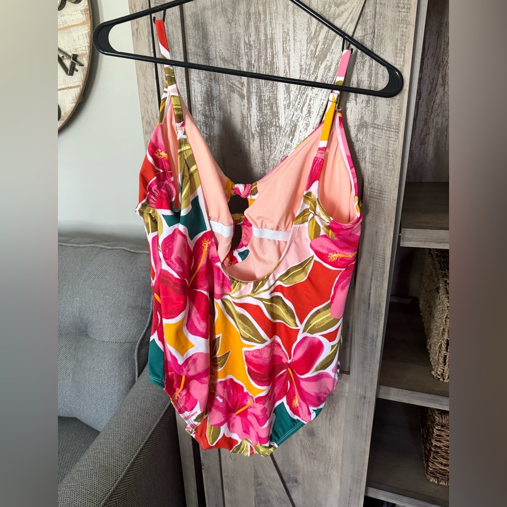 NWT Beach Betty by Miracle Brands One Piece Swimsuit - XL - Picture 2 of 6